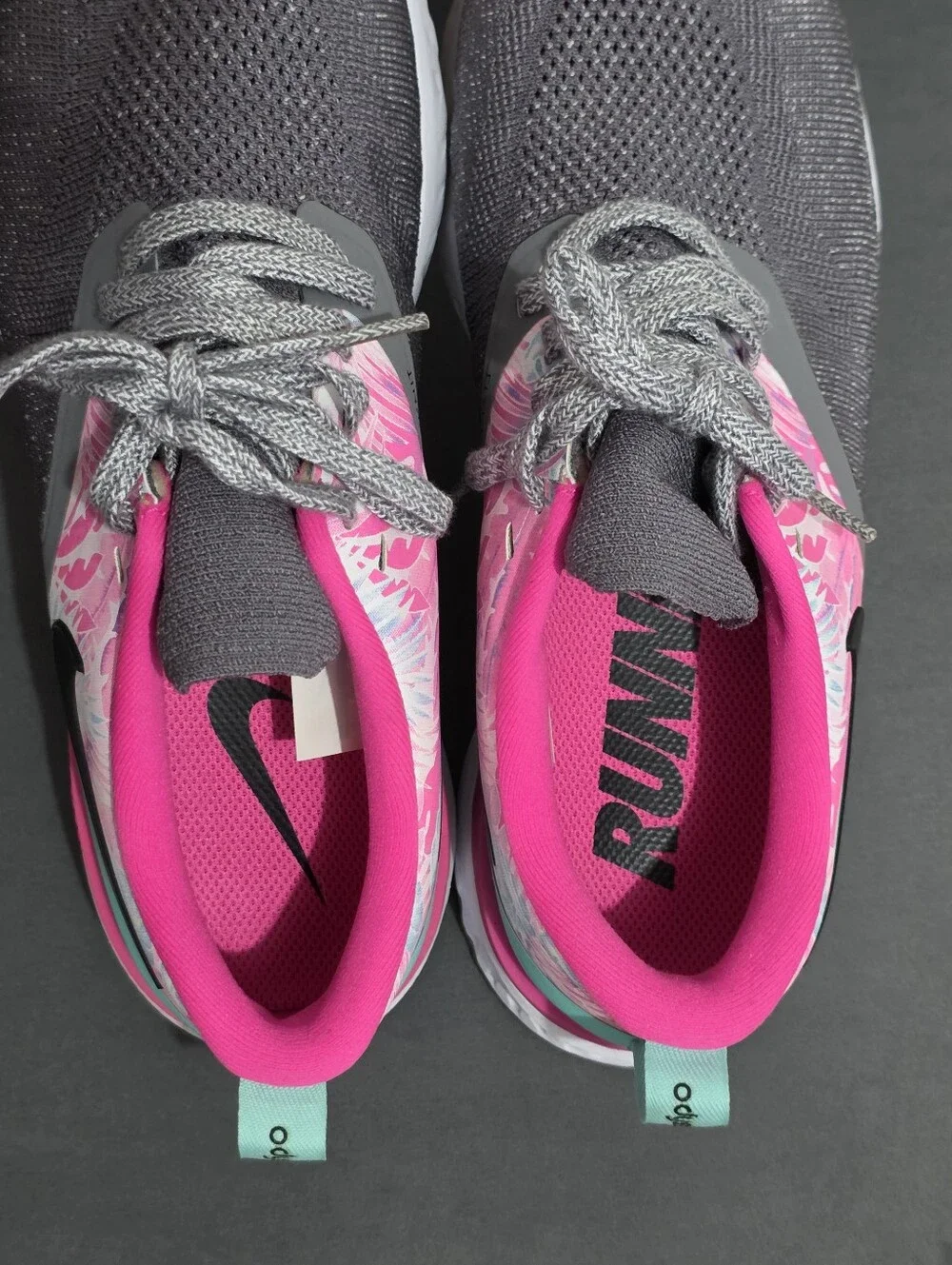 Nike Odyssey React Flyknit 2 Floral Print Women’s Sneakers Size 8
